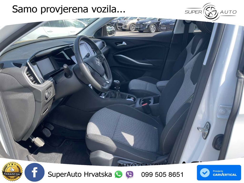 Opel Grandland 1.2i Turbo (130 KS)