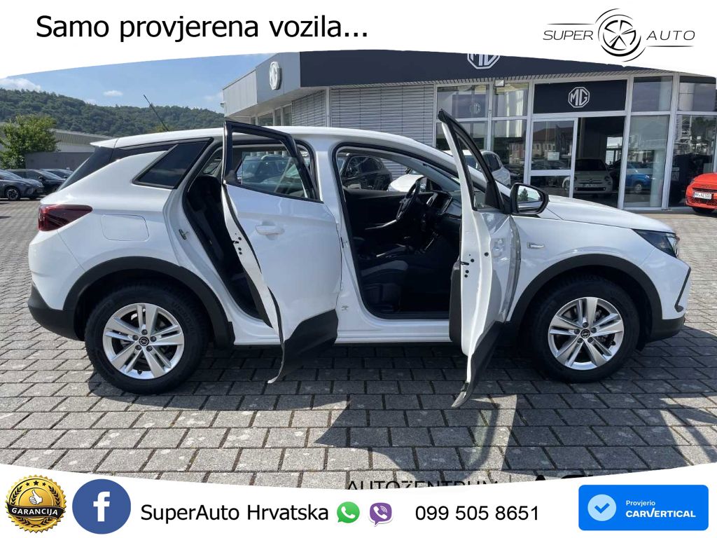 Opel Grandland 1.2i Turbo (130 KS)