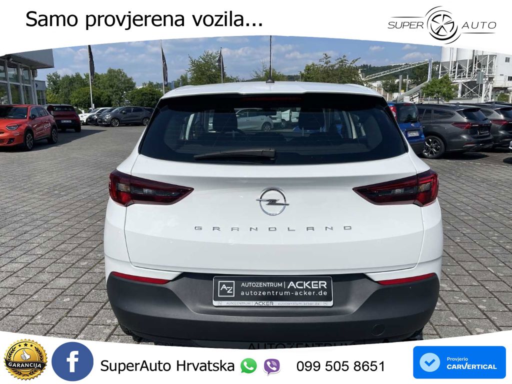 Opel Grandland 1.2i Turbo (130 KS)