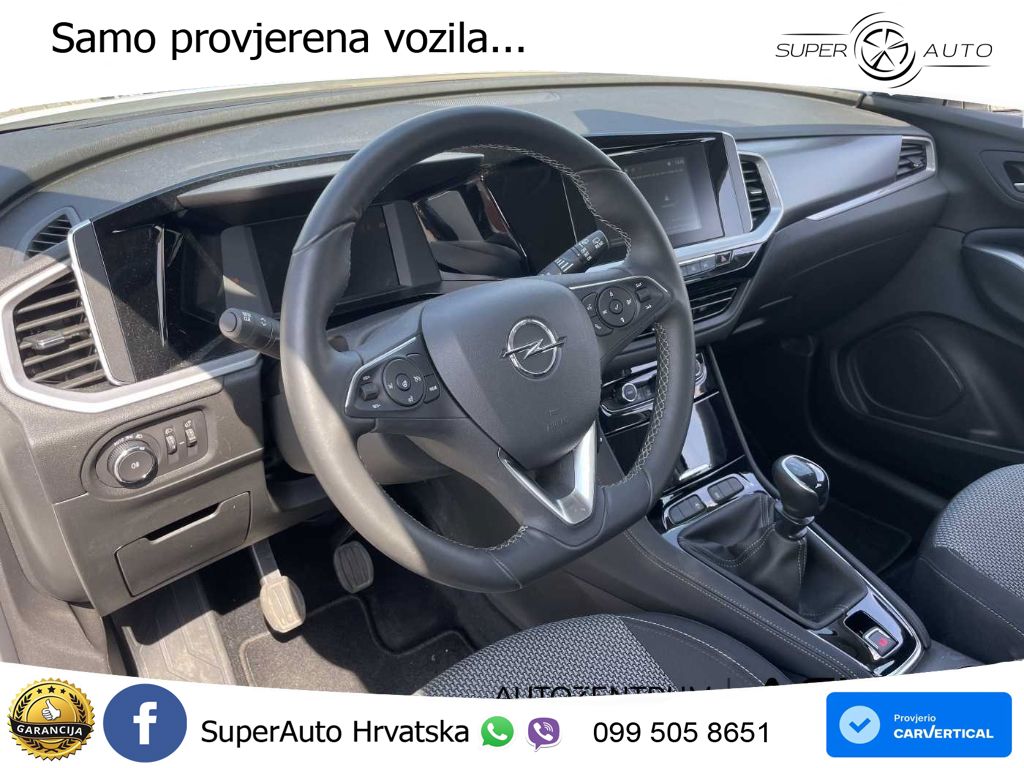 Opel Grandland 1.2i Turbo (130 KS)
