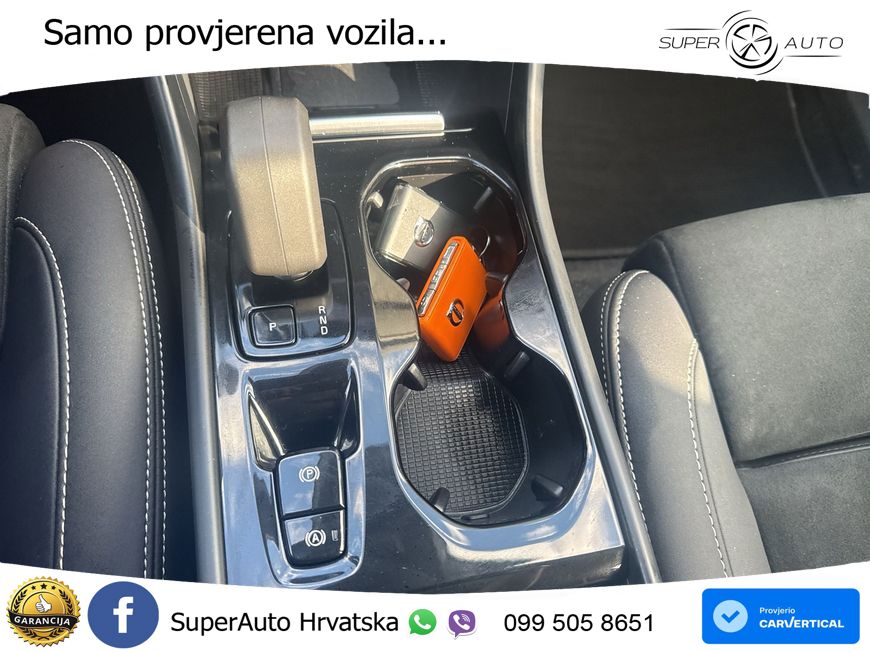 Volvo XC40 2.0 B4 AWD 197 KS Automatic ACC+GR SJED+360+PANO