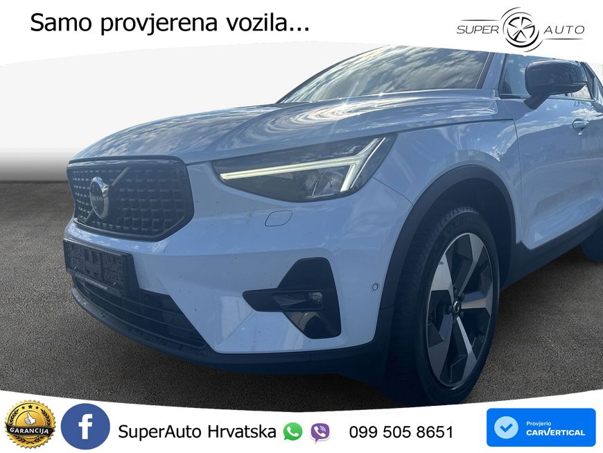Volvo XC40 2.0 B4 AWD 197 KS Automatic ACC+GR SJED+360+PANO