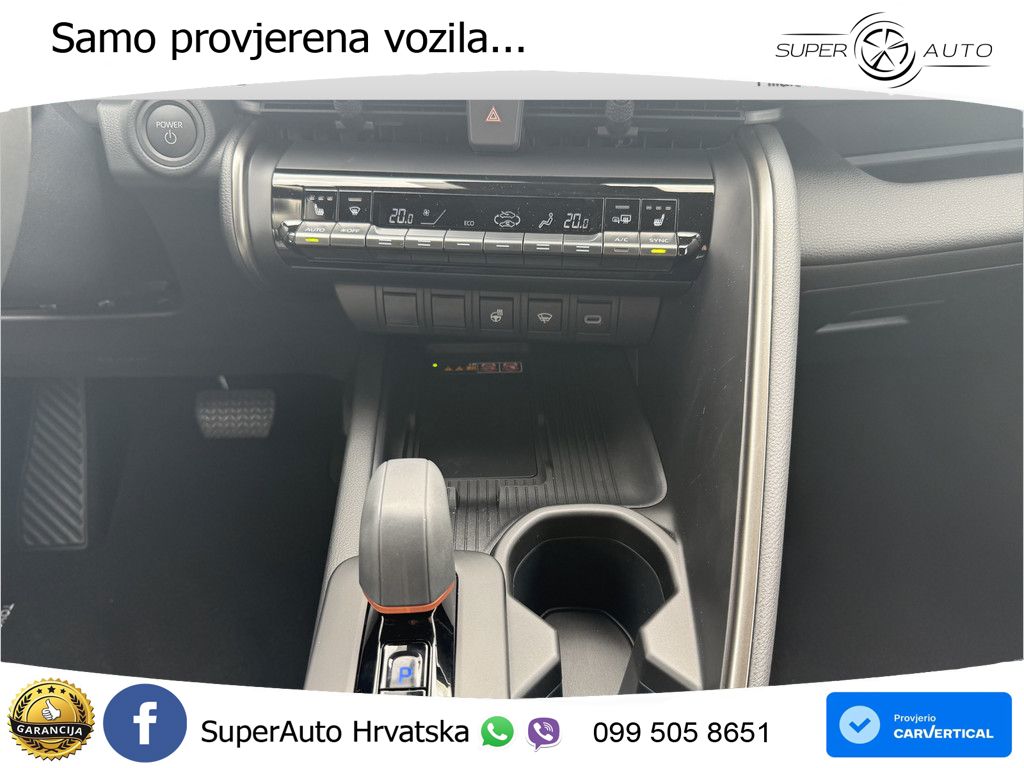 Toyota C-HR 2.0 (223 KS) PHEV e-CVT Teamplayer LED+GR SJED+ACC