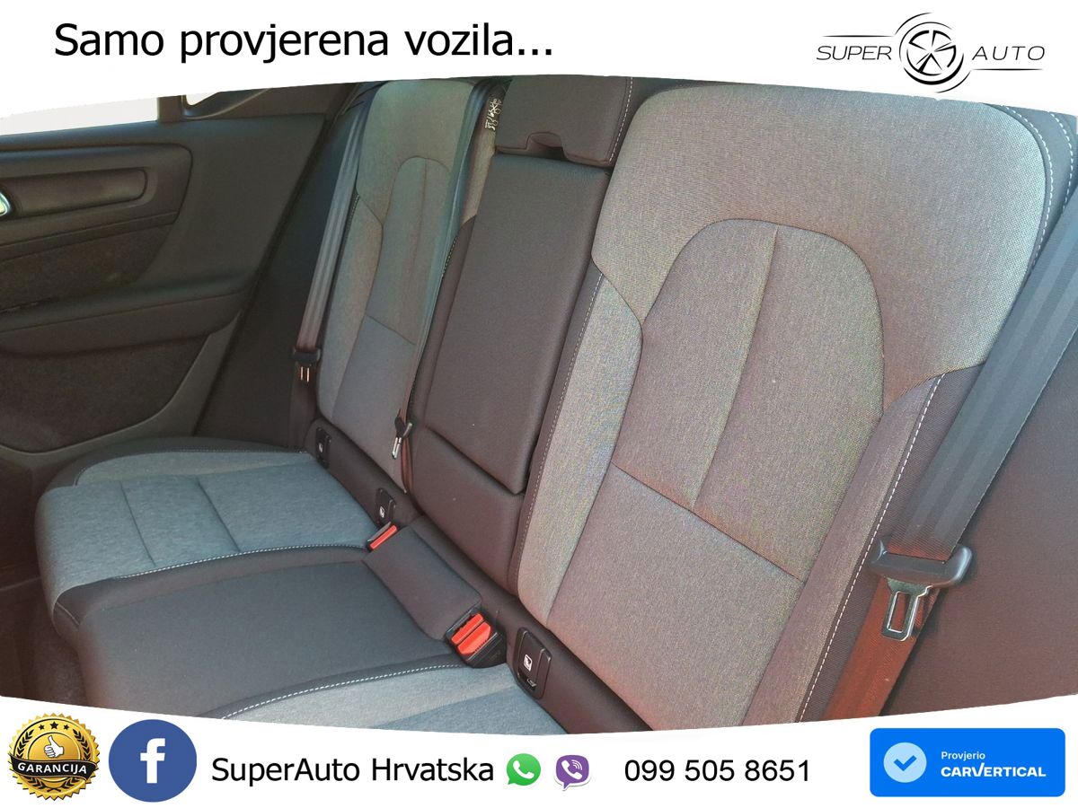 Volvo XC40 2.0 B3 163 KS Automatic ACC+GR SJED+360+PANO
