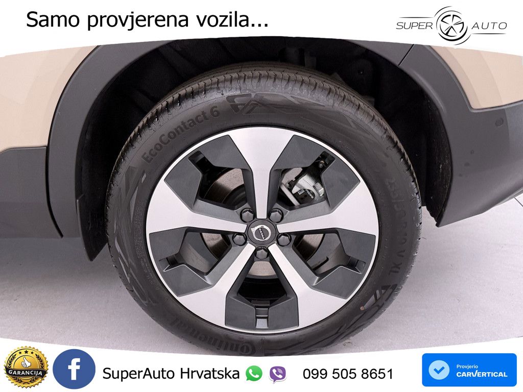 Volvo XC40 2.0 B4 AWD 197 KS Automatic ACC+GR SJED+360+PANO