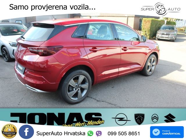 Opel Grandland 1.2i Turbo (130 KS)