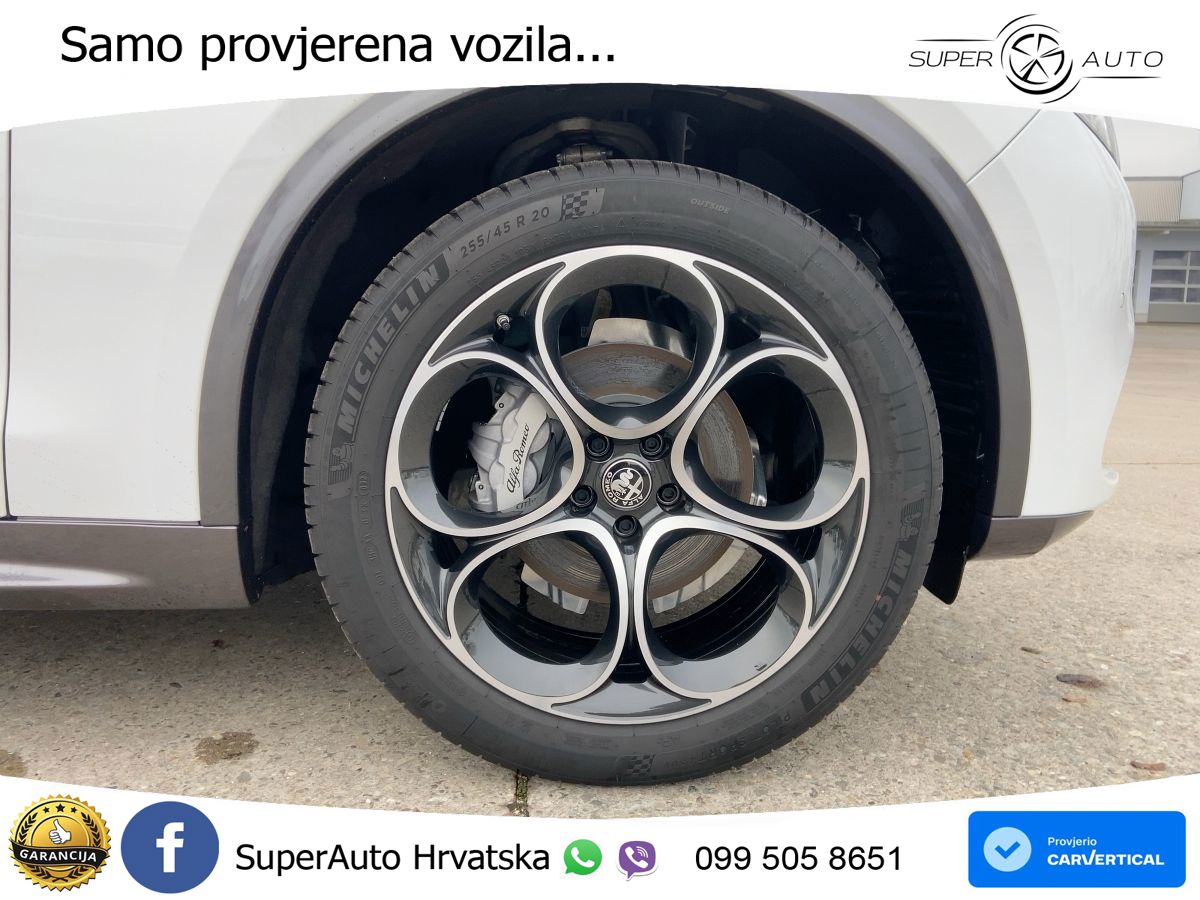 Alfa Romeo Stelvio 2.0 Turbo (280 KS) Q4 Automatic LED+GR SJED+ACC