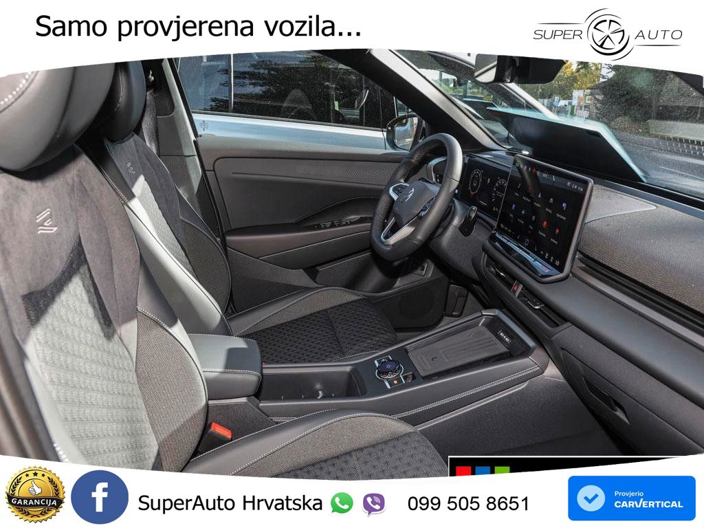 Volkswagen T-Roc 1.5 eTSI (150 KS)  DSG R-Line LED+GR SJED+ACC