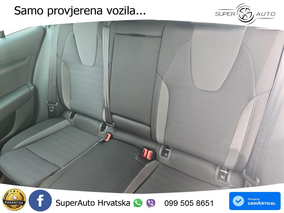 Škoda Octavia Combi 2.0 TDI (150 KS) DSG Selection LED+GR SJED+ACC
