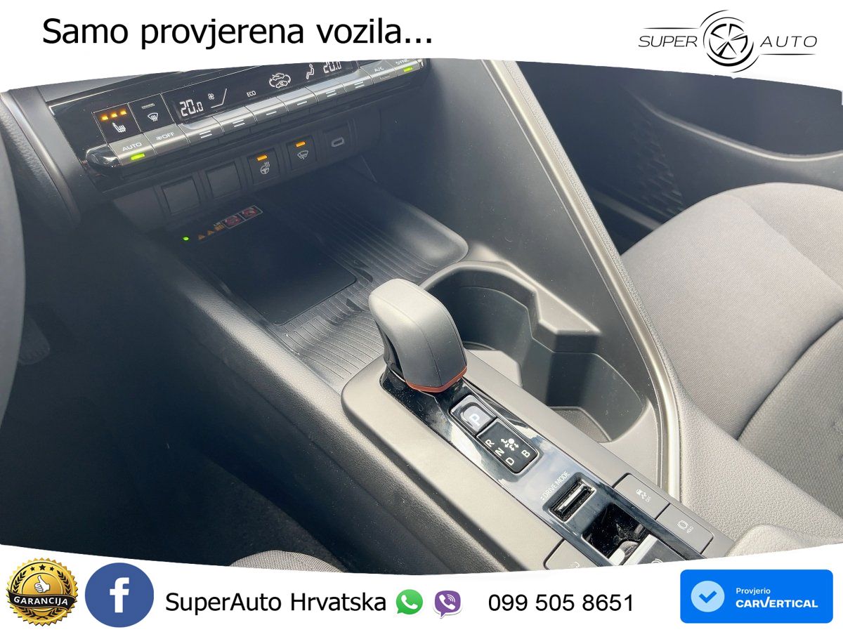 Toyota C-HR 2.0 (223 KS) PHEV e-CVT Teamplayer LED+GR SJED+ACC