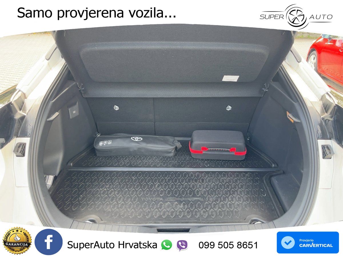 Toyota C-HR 2.0 (223 KS) PHEV e-CVT Teamplayer LED+GR SJED+ACC