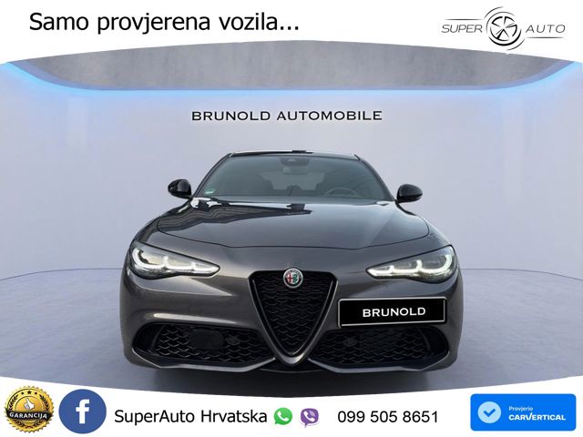 Alfa Romeo Giulia 2.0 Turbo (280 KS) Q4 Automatic LED+GR SJED+ACC