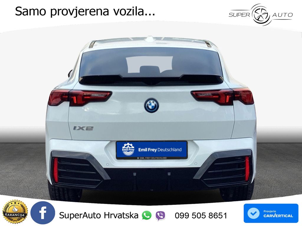 BMW iX2 66.5 kWh (313 KS) xDrive30