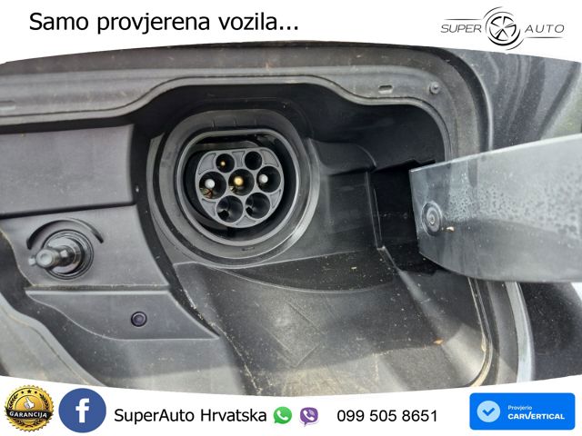Toyota C-HR 2.0 (223 KS) PHEV e-CVT Teamplayer LED+GR SJED+ACC