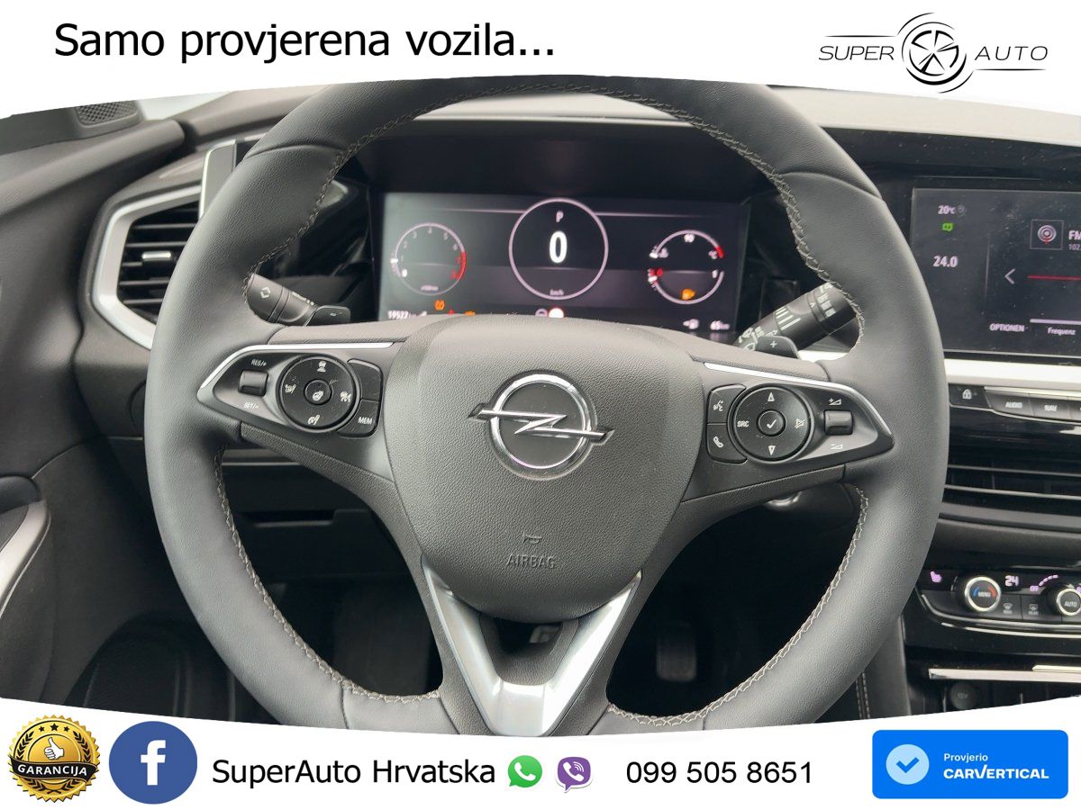 Opel Grandland 1.2i Turbo (130 KS) Automatic Ultimate LED+GR SJED+ACC