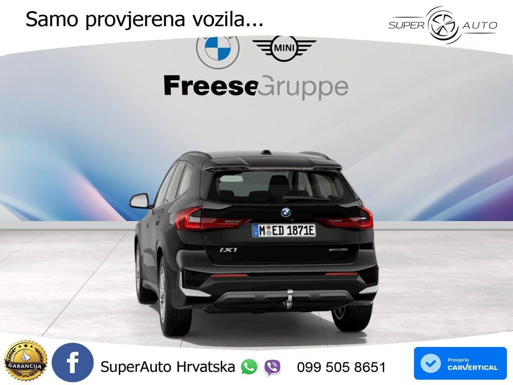 BMW iX1 68 kWh (313 KS) xDrive30 LED+GR SJED+ACC