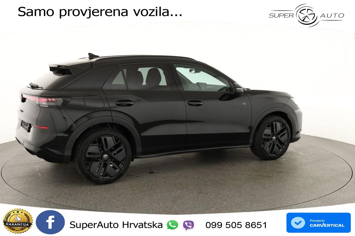 Volkswagen T-Roc 1.5 eTSI (150 KS)  DSG R-Line LED+GR SJED+ACC