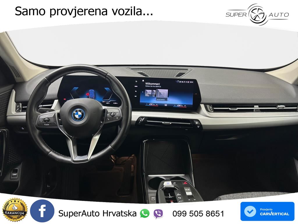 BMW iX1 68 kWh (313 KS) xDrive30