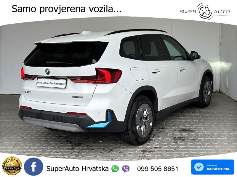BMW iX1 68 kWh (313 KS) xDrive30
