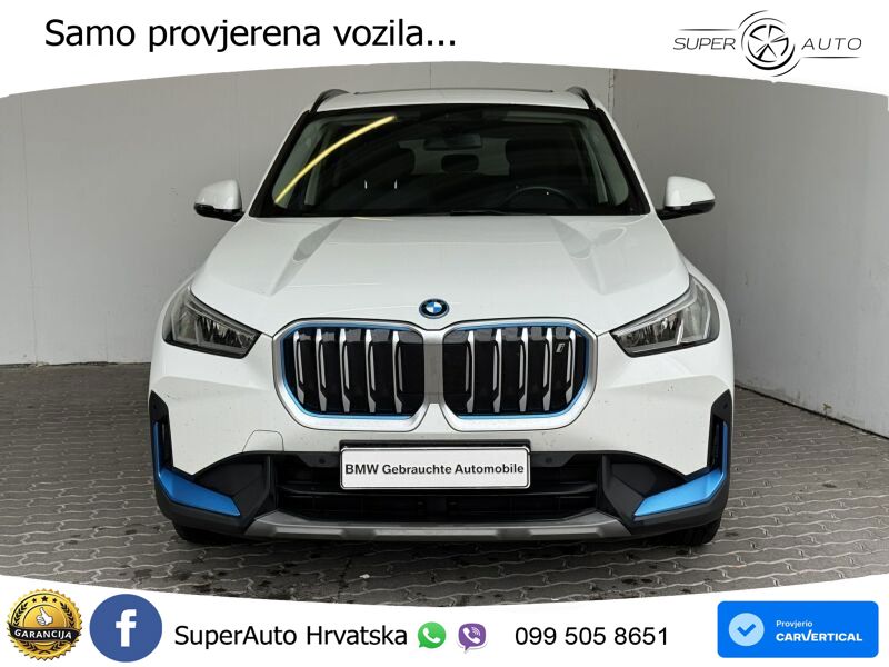 BMW iX1 68 kWh (313 KS) xDrive30