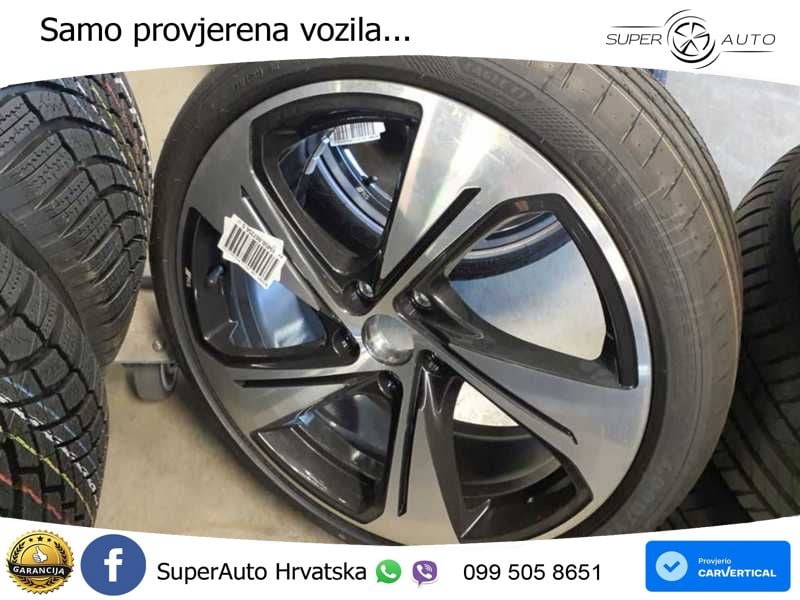 Audi A3 Limuzina 40 TFSI (204 KS) quattro S tronic S line LED+GR SJED+ACC