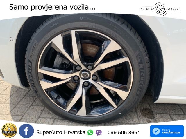 Volvo V60 2.0 B4 Benzin DCT ACC+HEAD+4xGR SJED+360+PANO