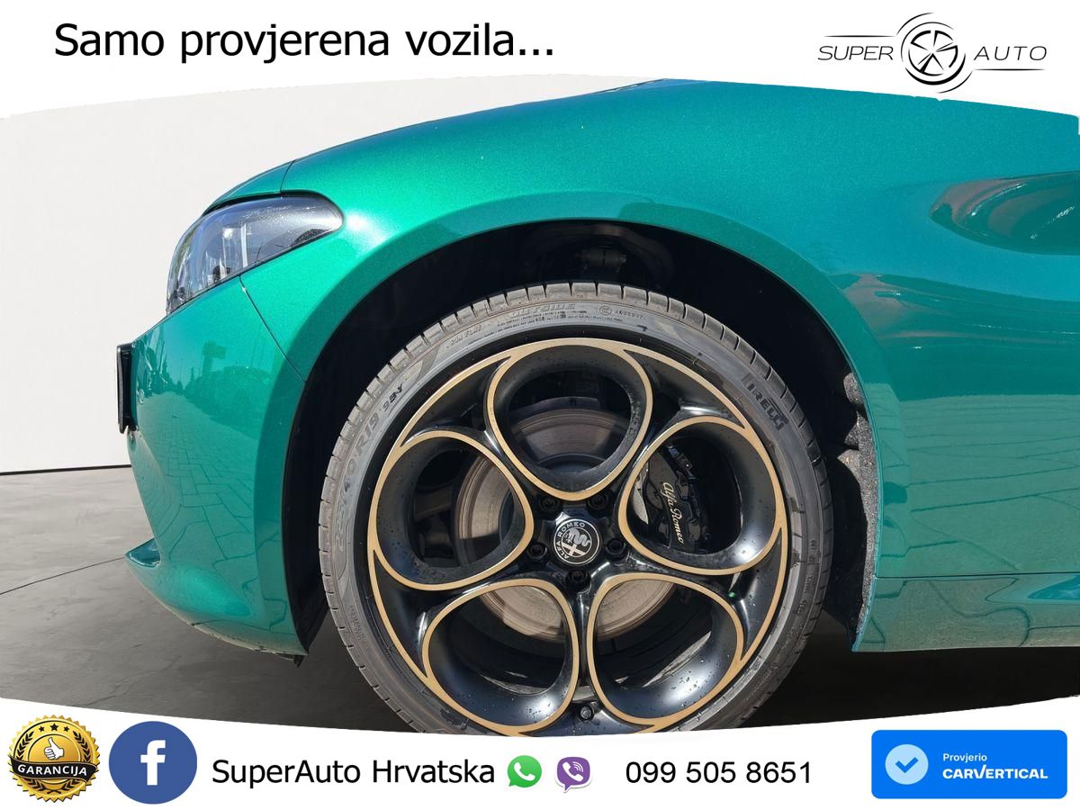 Alfa Romeo Giulia 2.0 Turbo (280 KS) Q4 Automatic LED+GR SJED+ACC