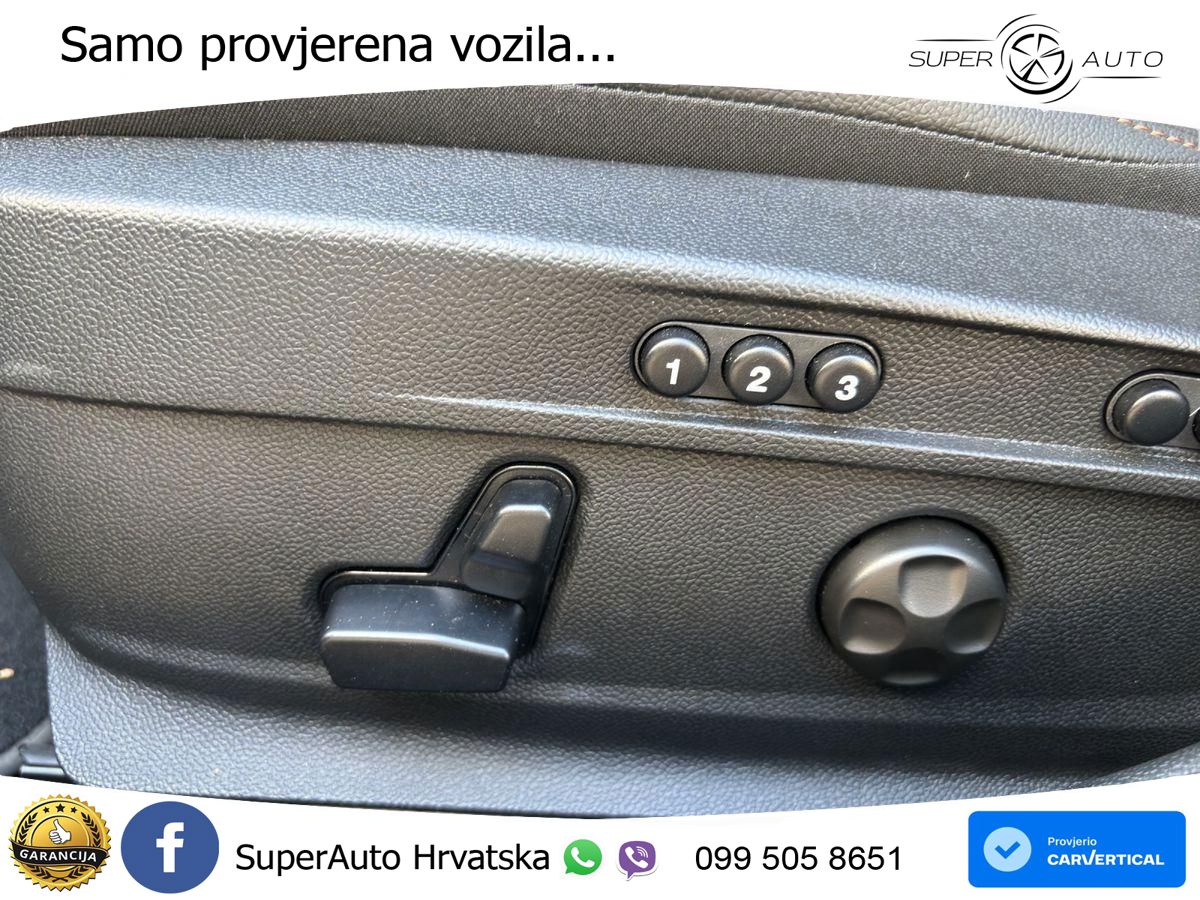 Alfa Romeo Giulia 2.0 Turbo (280 KS) Q4 Automatic LED+GR SJED+ACC