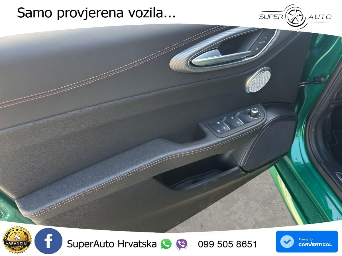 Alfa Romeo Giulia 2.0 Turbo (280 KS) Q4 Automatic LED+GR SJED+ACC