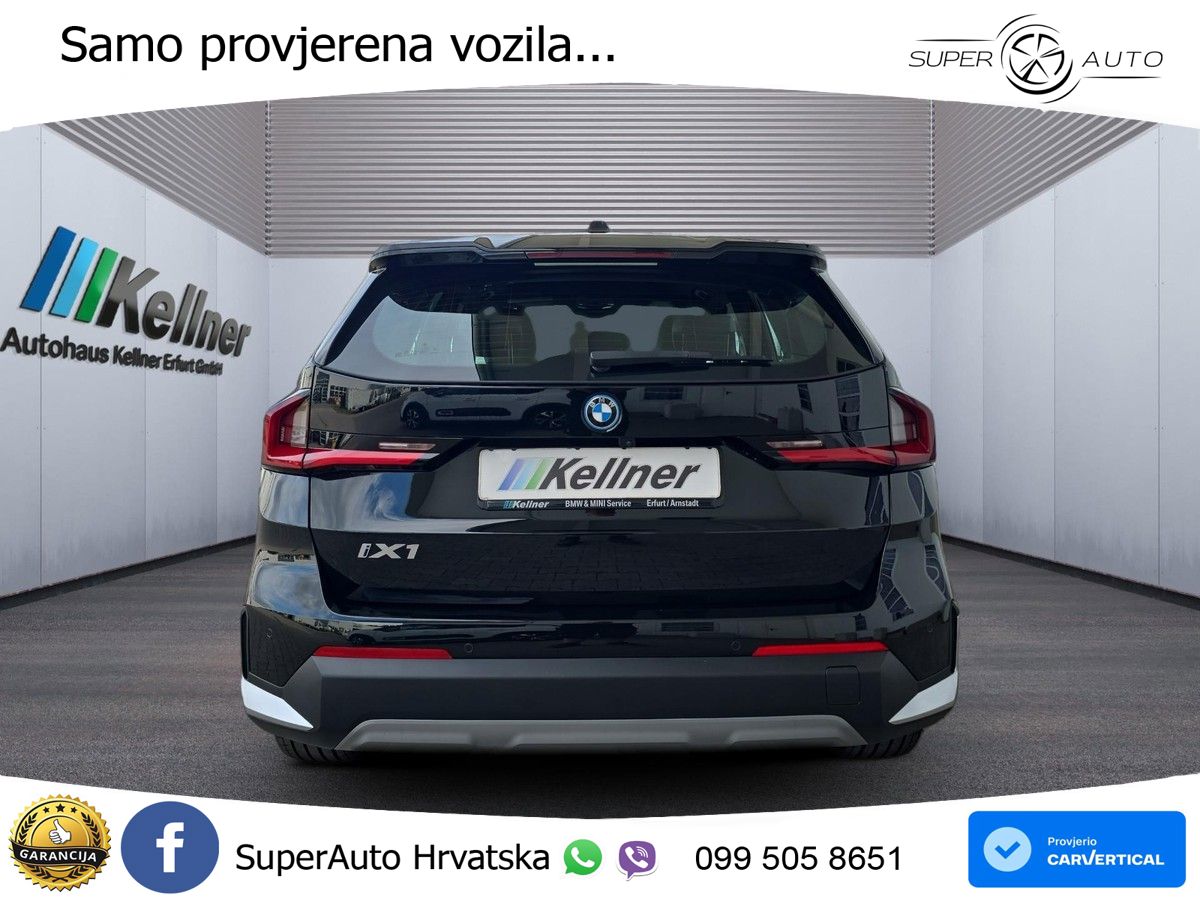 BMW iX1 68 kWh (313 KS) xDrive30 LED+GR SJED+ACC