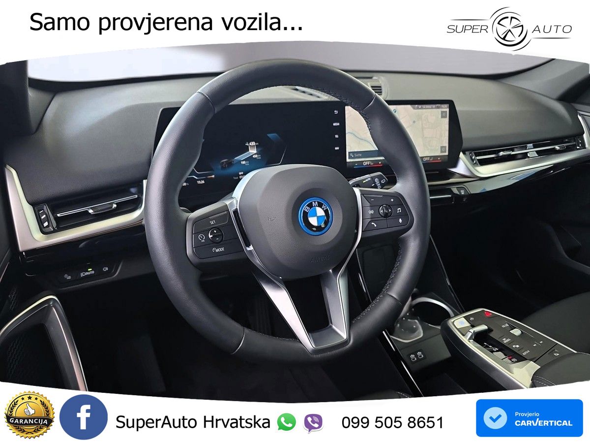 BMW iX1 68 kWh (313 KS) xDrive30 LED+GR SJED+ACC