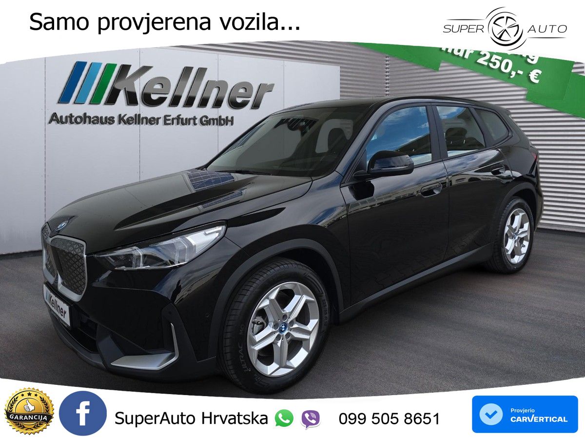 BMW iX1 68 kWh (313 KS) xDrive30 LED+GR SJED+ACC
