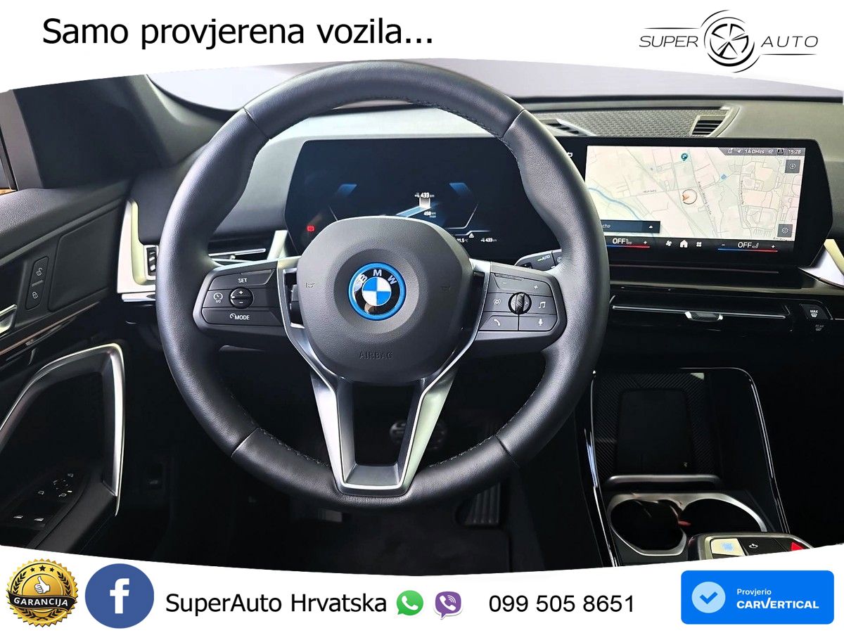 BMW iX1 68 kWh (313 KS) xDrive30 LED+GR SJED+ACC