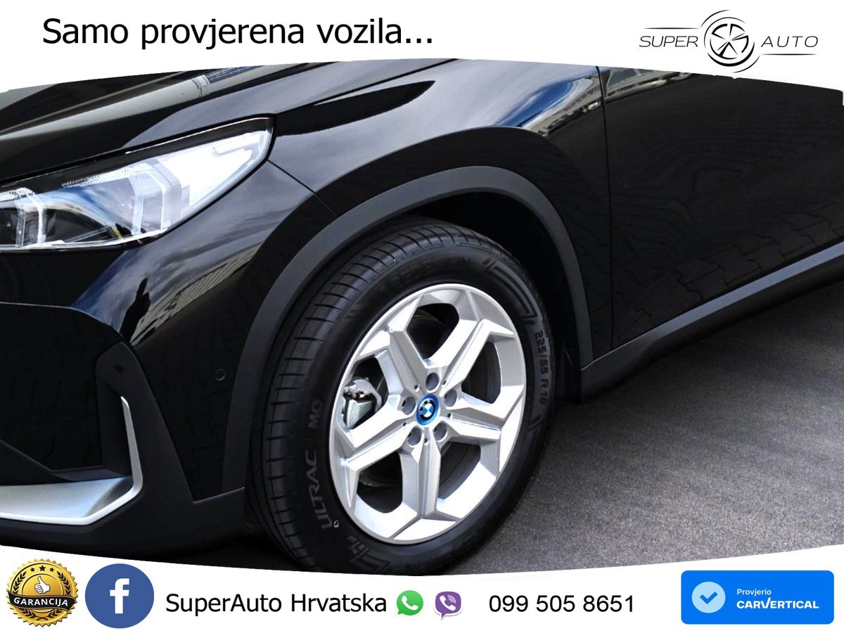 BMW iX1 68 kWh (313 KS) xDrive30 LED+GR SJED+ACC