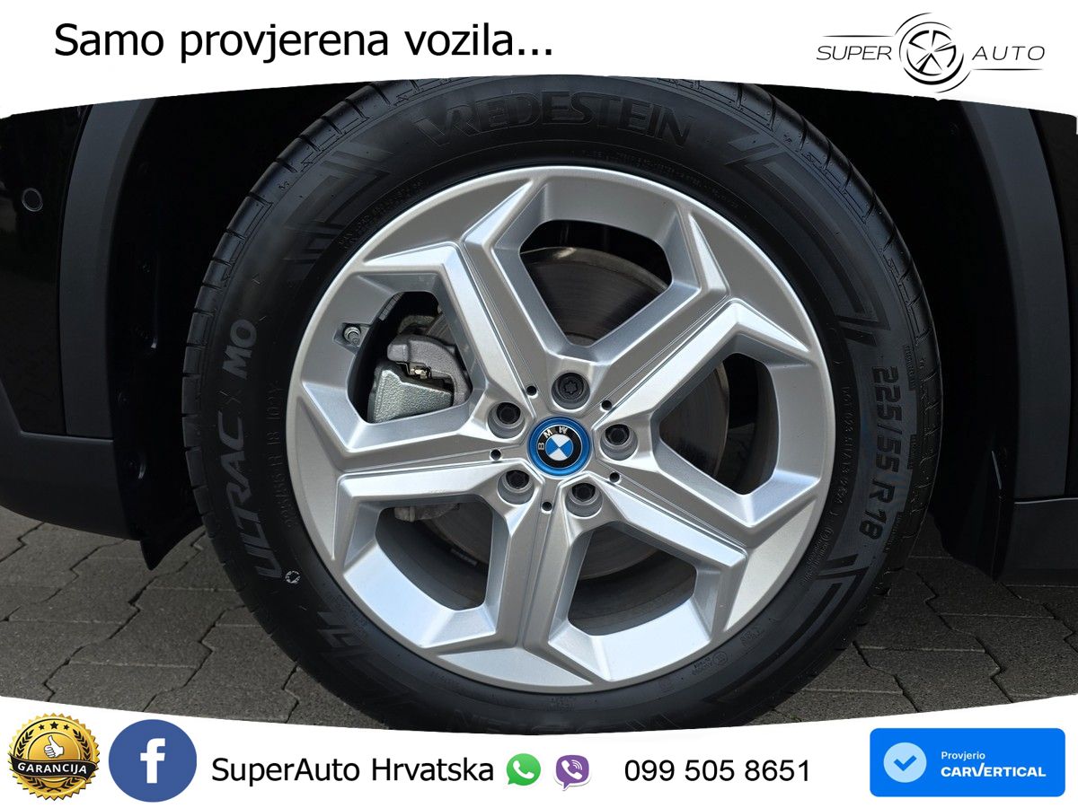 BMW iX1 68 kWh (313 KS) xDrive30 LED+GR SJED+ACC
