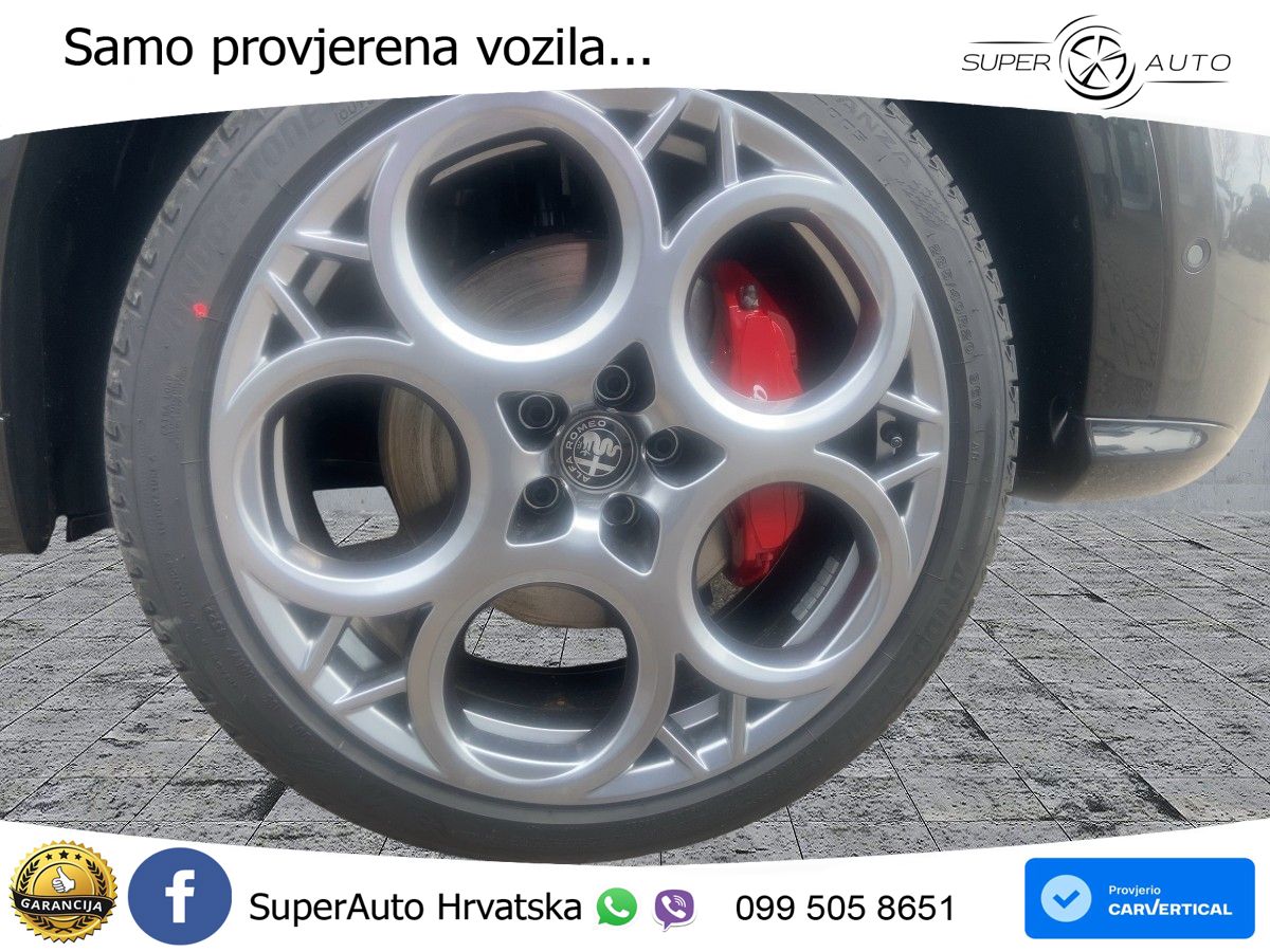 Alfa Romeo Tonale 1.3 T MultiAir (280 KS) Plug-in Hybrid eQ4 Automatic LED+GR SJED+ACC