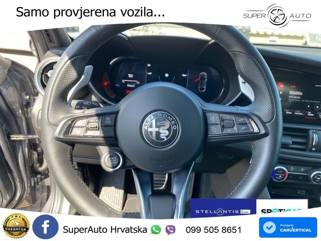 Alfa Romeo Giulia 2.0 Turbo (280 KS) AWD Automatic LED+GR SJED+ACC