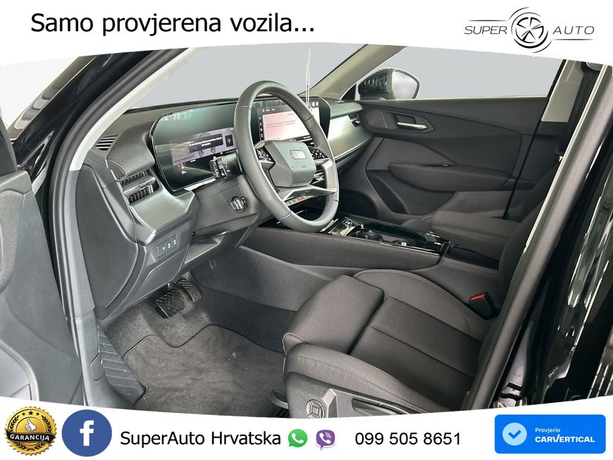 Audi Q3 1.5 TFSI (150 KS) S tronic S line LED+GR SJED+ACC