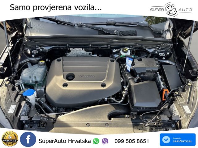 Volvo XC40 2.0 B4 AWD 197 KS Automatic LED+GR SJED+ACC