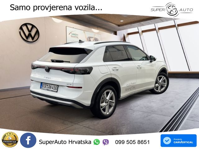 Volkswagen T-Roc 1.5 TSI (150 KS) DSG LED+GR SJED+ACC