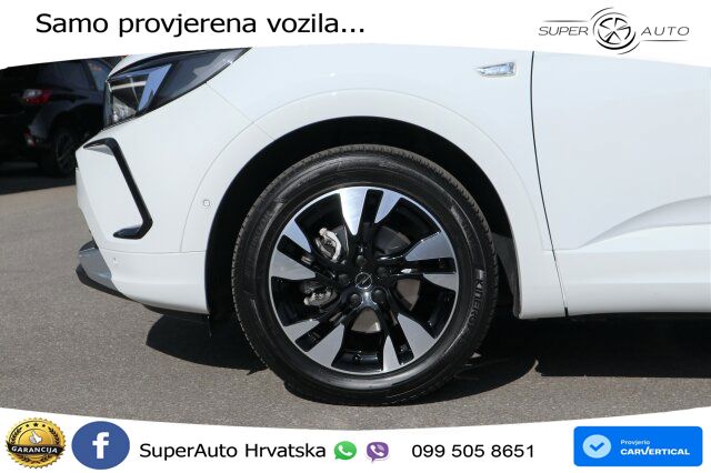 Opel Grandland 1.2i Turbo (130 KS) Automatic Elegance LED+GR SJED+ACC
