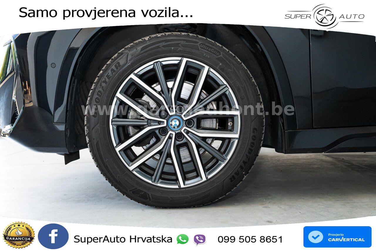 BMW iX1 68 kWh (313 KS) xDrive30