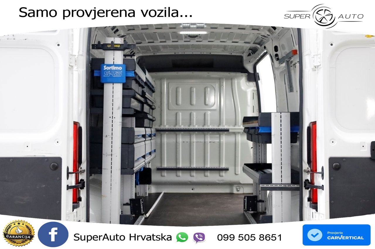 Peugeot Boxer 2.2 BlueHDi 120pk L2H2 Airco/Navi/Inrichti 120 KS