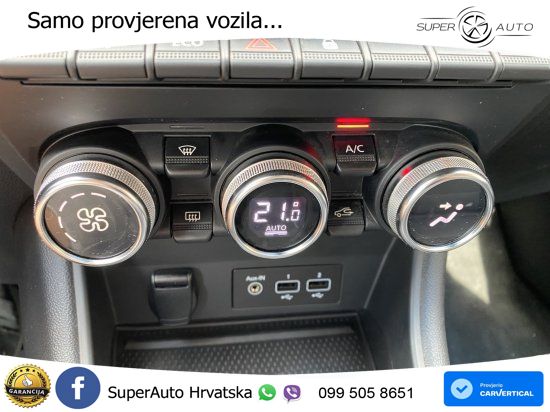 Renault Captur 1.3 TCe (140 KS) Intens