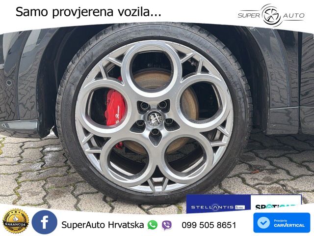 Alfa Romeo Tonale 1.3 T MultiAir (280 KS) Plug-in Hybrid eQ4 Automatic LED+GR SJED+ACC