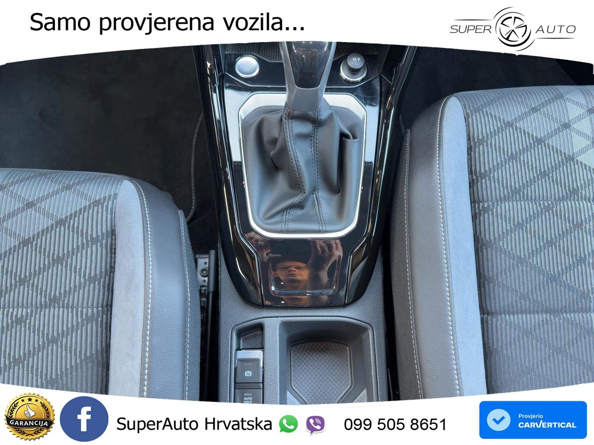 Volkswagen T-Roc 1.5 TSI (150 KS) DSG R-Line LED+GR SJED+ACC