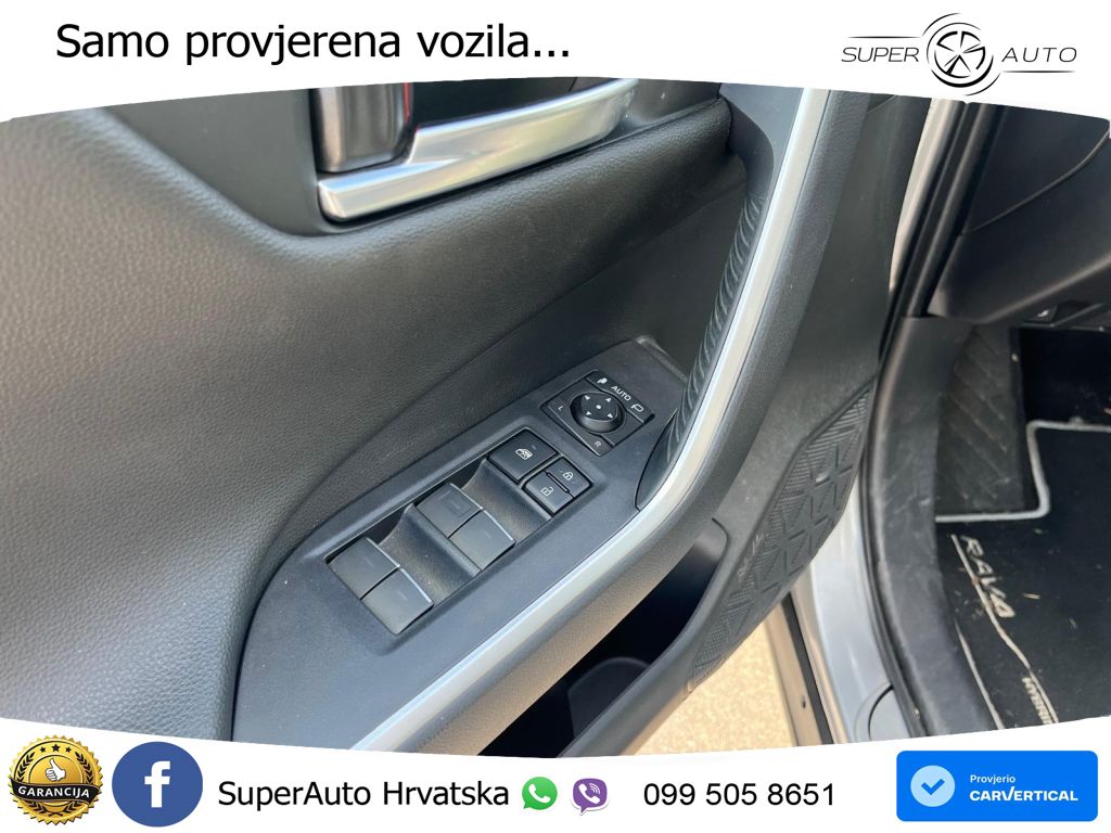 Toyota RAV4 2.5 (218 KS) Hybrid eCVT Team D LED+GR SJED+ACC
