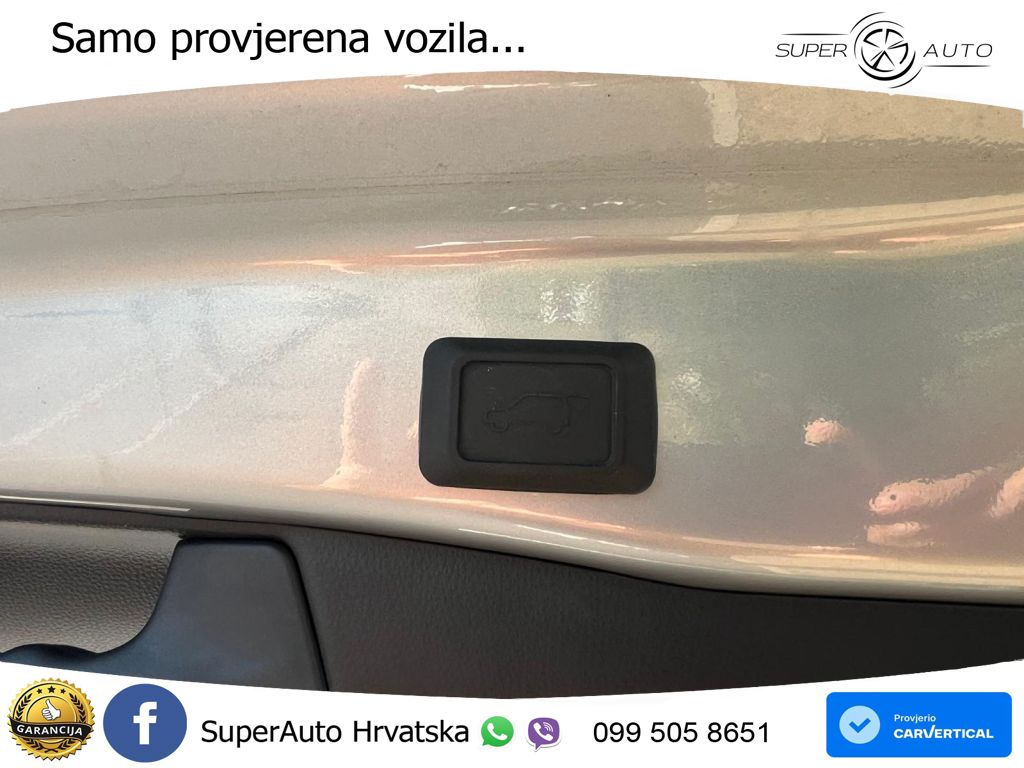Toyota RAV4 2.5 (218 KS) Hybrid eCVT Team D LED+GR SJED+ACC