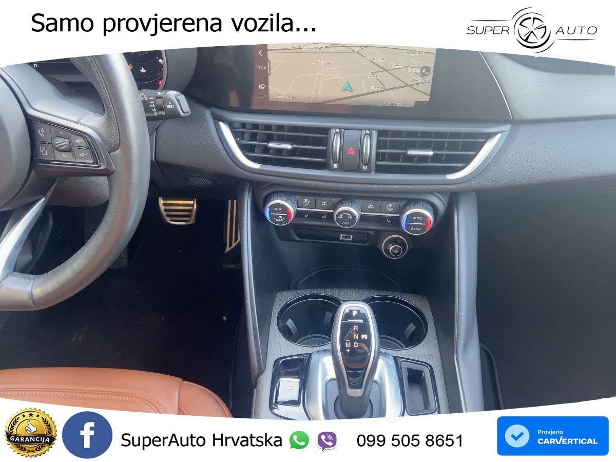 Alfa Romeo Giulia 2.0 Turbo (280 KS) Q4 Automatic LED+GR SJED+ACC