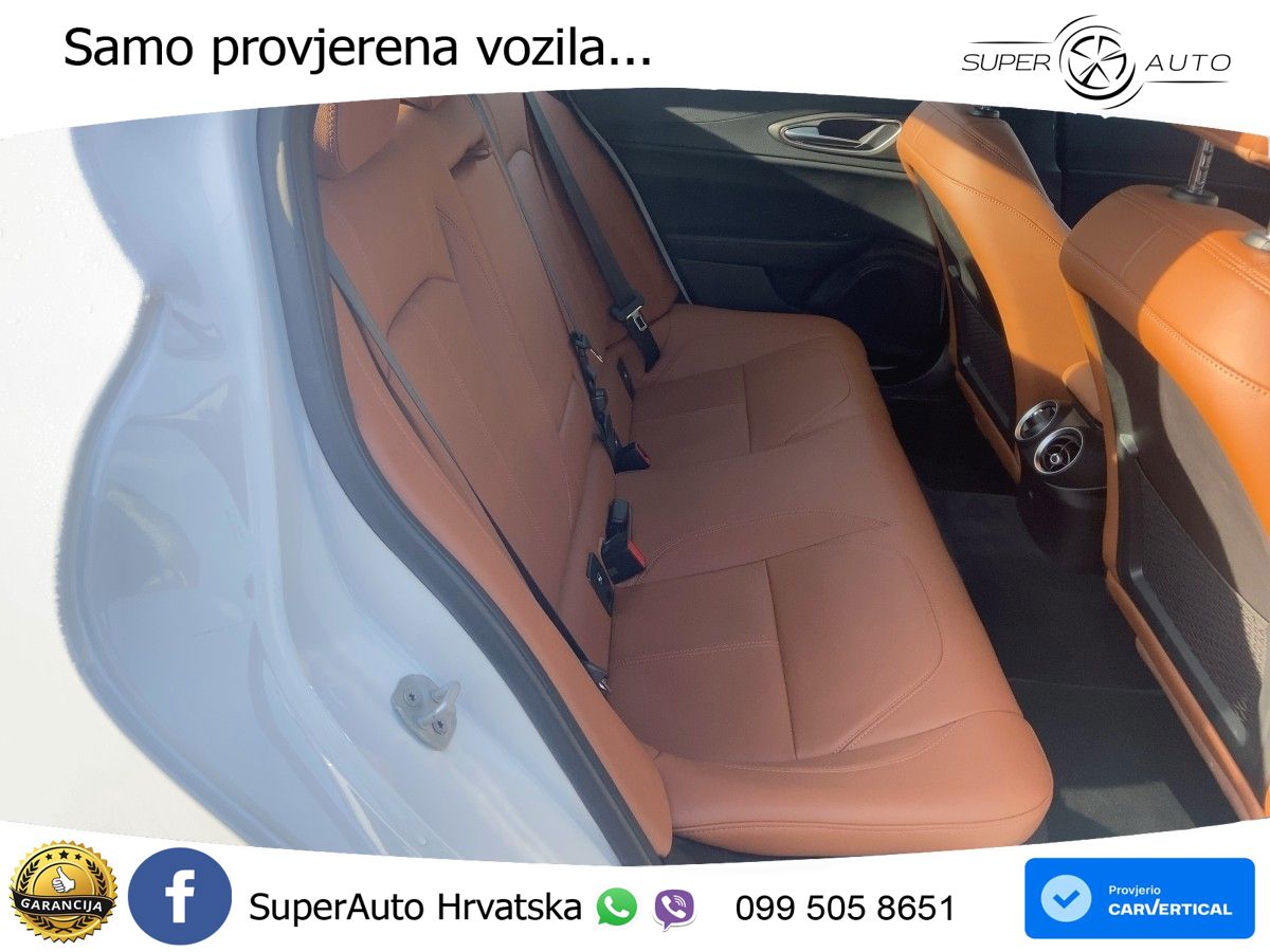 Alfa Romeo Giulia 2.0 Turbo (280 KS) Q4 Automatic LED+GR SJED+ACC